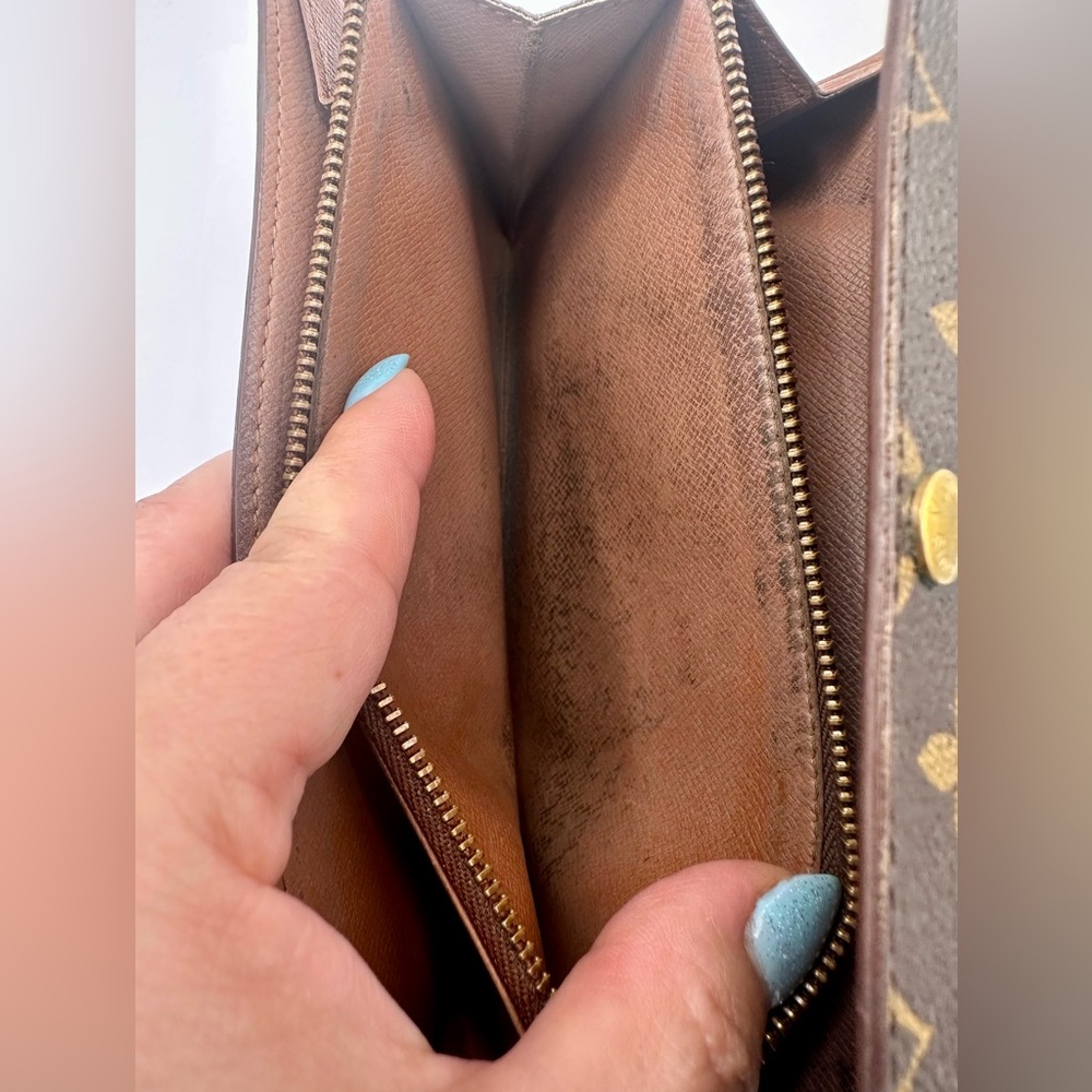 Louis Vuitton Sarah Long Monogram Wallet with Certificate of Authenticity - Picture 8 of 11